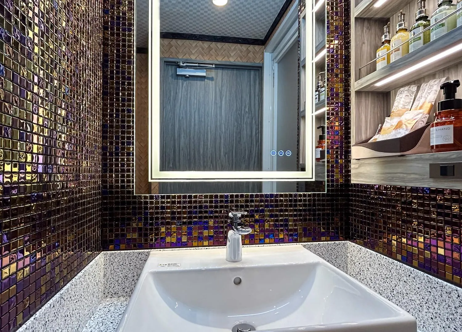 Hotel Balibali 鶯谷 Tokyo 3*,