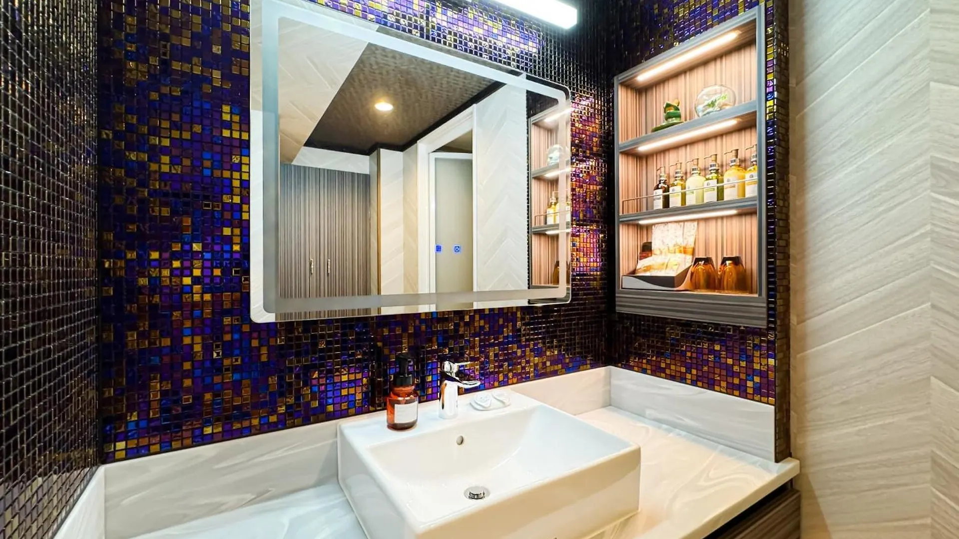 Hotel Balibali 鶯谷 Tokyo